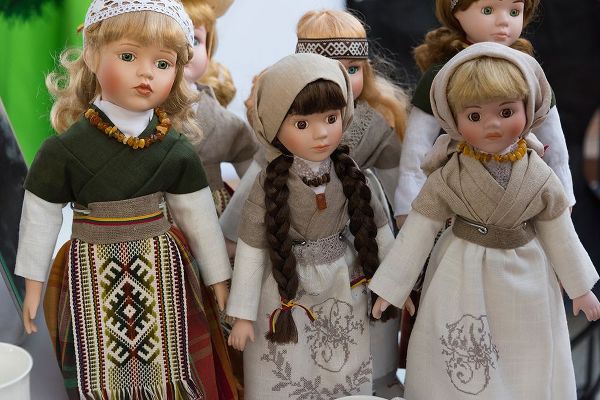 Su, Keren 아티스트의 Lithuanian girl dolls-Klaipeda-Lithuania작품입니다.